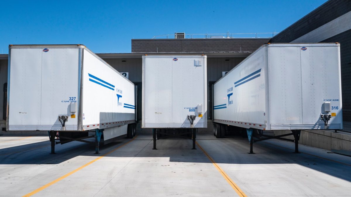 logistics truck trailers